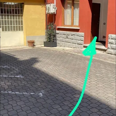 700m From Fiera House Appartement *