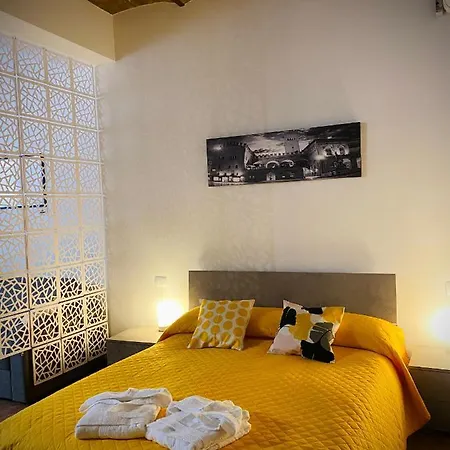 700m From Fiera House Apartment *