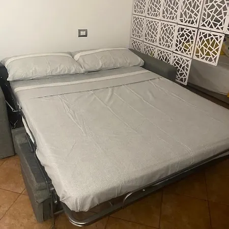 700m From Fiera House Apartman *