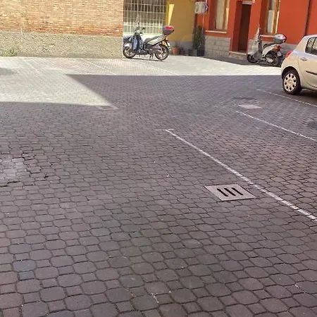 700m From Fiera House Apartman Bologna
